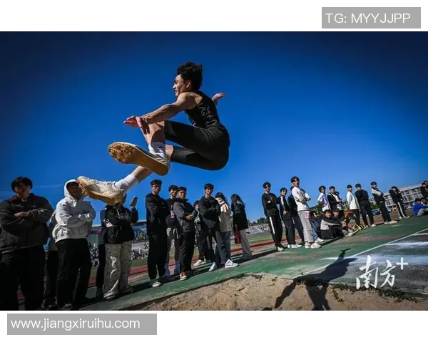 极限运动会精彩点评北京街舞队展现出非凡的灵活性与创意表现 极限运动会精彩点评北京街舞队展现出非凡的灵活性与创意表现