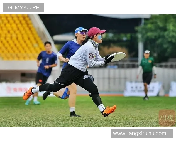 广州飞盘队在全国飞盘力量排行榜中荣登第十名展现出强劲实力与团队精神 广州飞盘队在全国飞盘力量排行榜中荣登第十名展现出强劲实力与团队精神